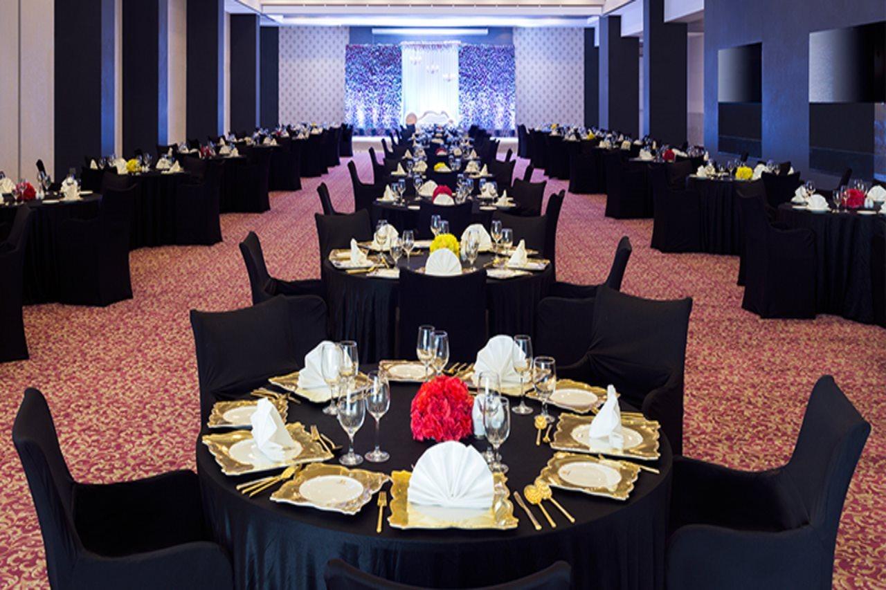 Regenta Central Hotel & Convention Centre Nagpur Ngoại thất bức ảnh