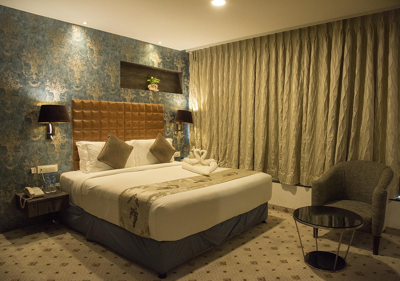 Regenta Central Hotel & Convention Centre Nagpur Ngoại thất bức ảnh